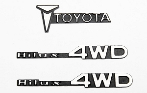 RC4WD 1/10 Metal Emblem for 1982 Toyota Pickup/Mojave II and Tamiya Hilux